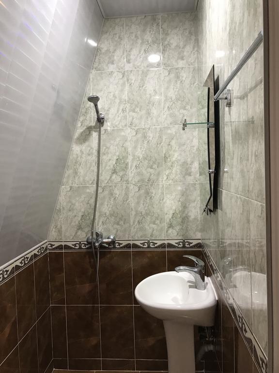 Kvariati - Guest House Luaran gambar