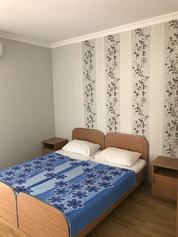 Kvariati - Guest House Luaran gambar