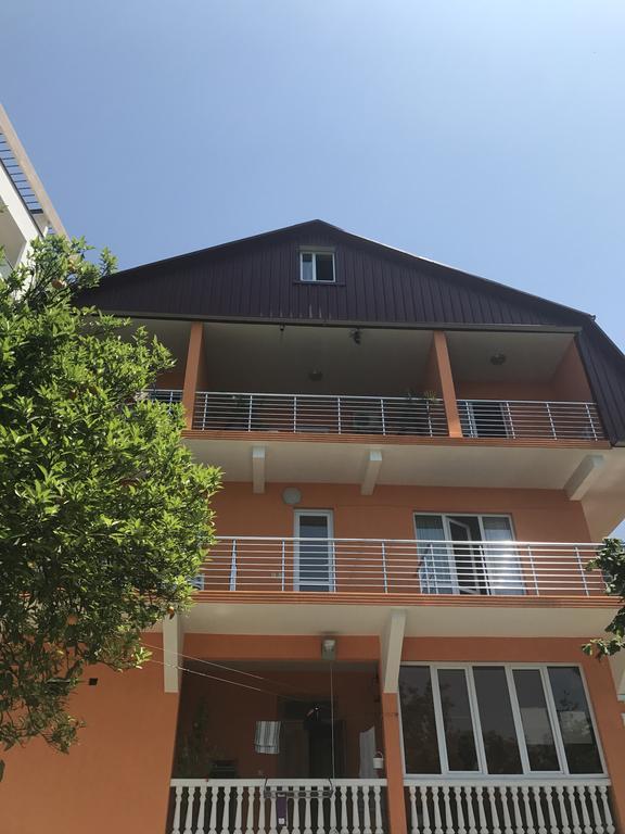 Kvariati - Guest House Luaran gambar